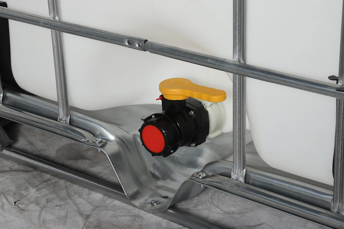 DN150-DN50 1200L IBC tank DN150-DN50 1200L IBC tank